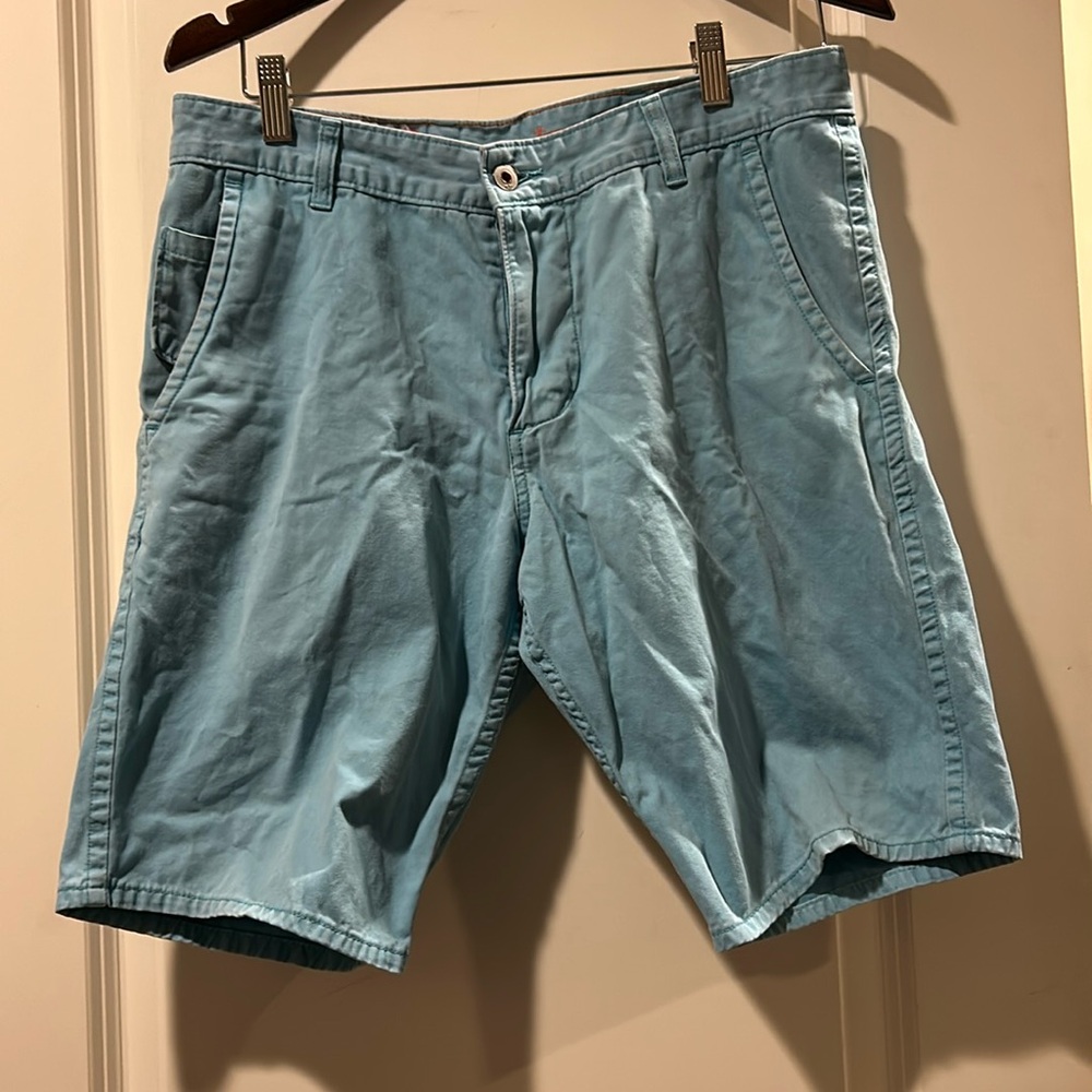Dockers Alpha Khaki zip up chino Bermuda shorts aqua pockets men’s size 32